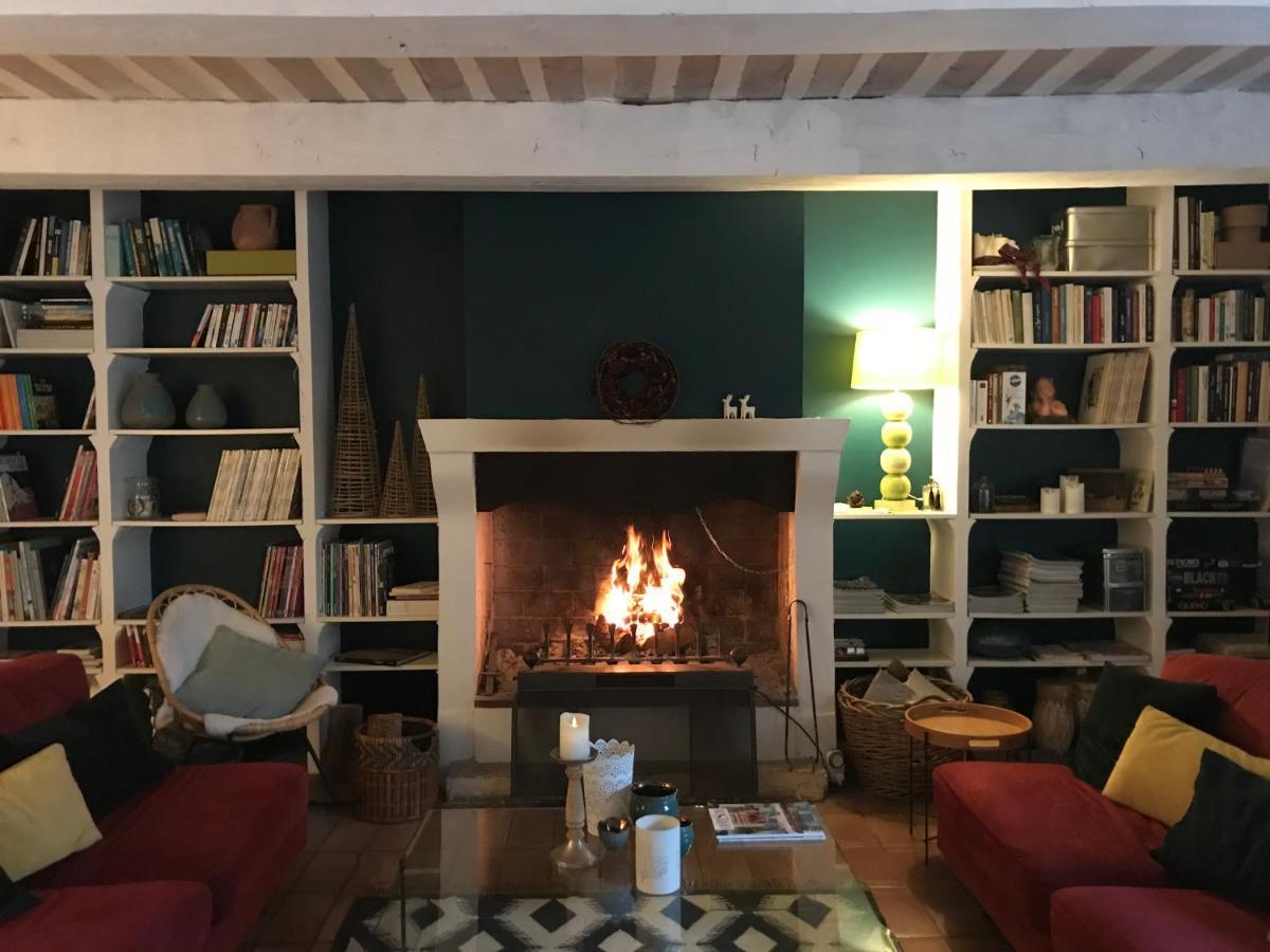 Bed and Breakfast Les Aiguieres En Provence Сюз-ла-Русс Экстерьер фото