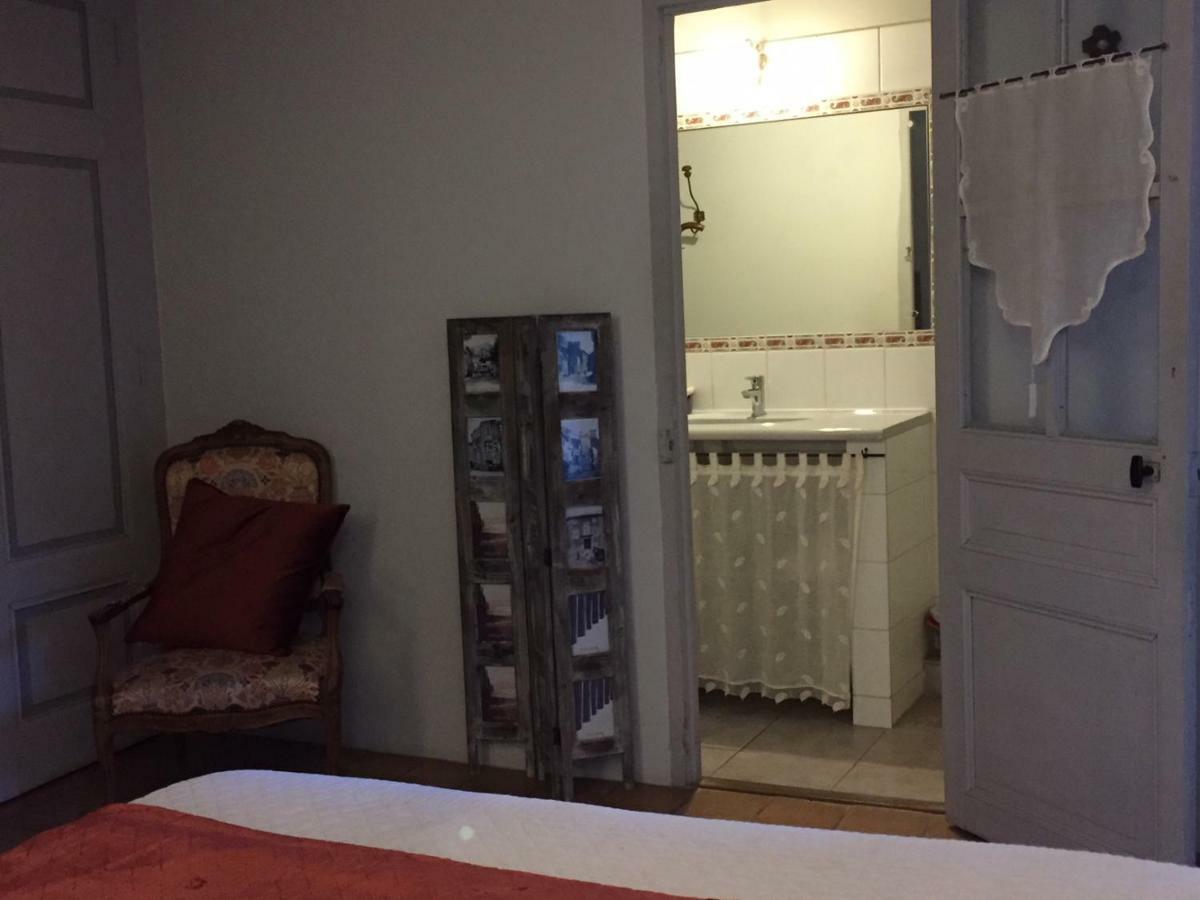Bed and Breakfast Les Aiguieres En Provence Сюз-ла-Русс Экстерьер фото